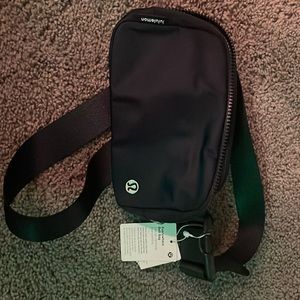 Lululemon bag! Come with Lululemon bag!